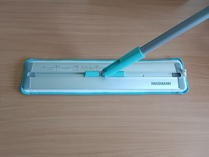 Профессионалы «Убирай РФ» проверили в деле швабру для труднодоступных мест Hausmann Classic Slider